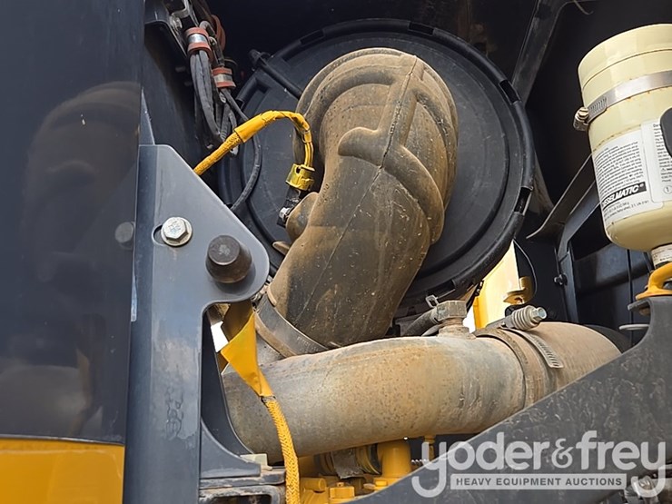 2017-deere-872g-image-125