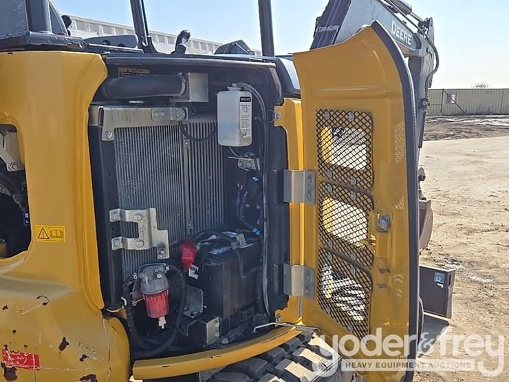 2020-deere-35g-image-61