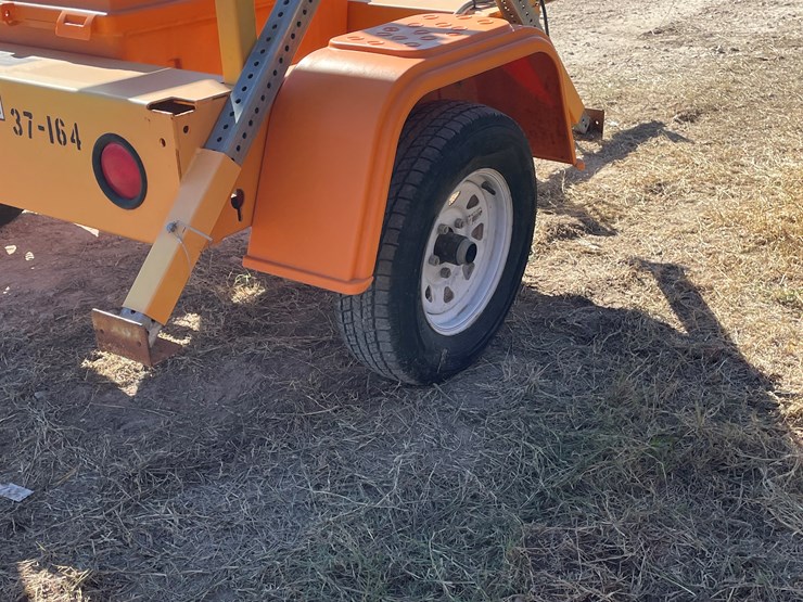 #6316-•-2018-solar-tech-arrow-board-(trailer-#37164),-no-title-image-7