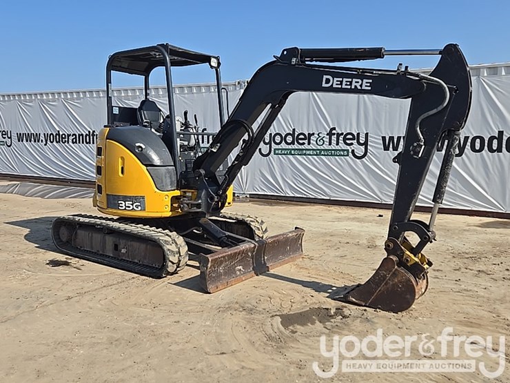 2020-deere-35g-image-7