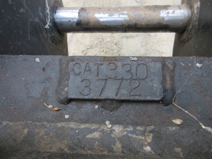 caterpillar-330-image-3