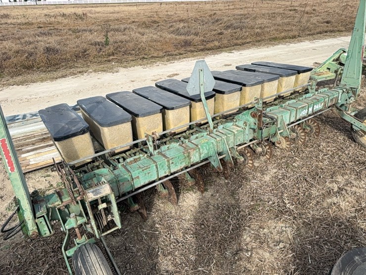 john-deere-7340-image-6