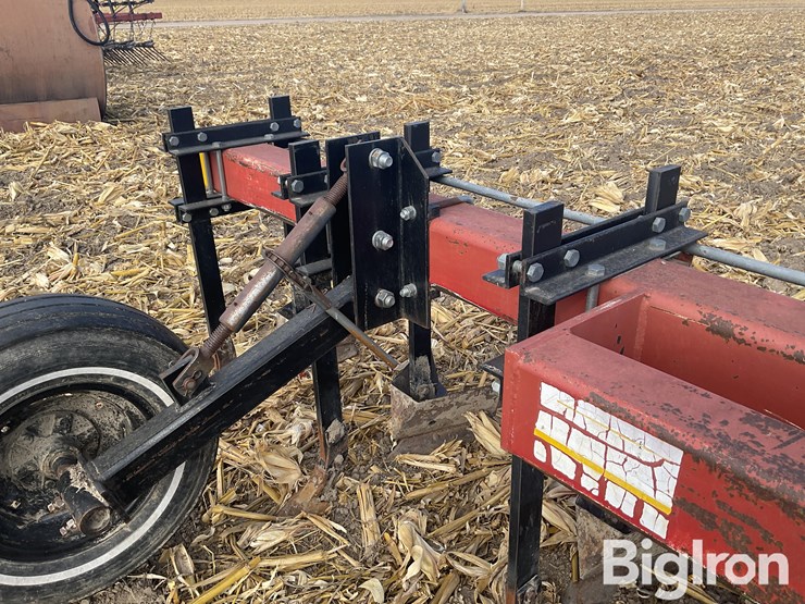 8r30-cultivator/hiller-image-12