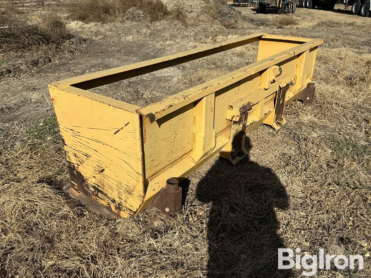 snow-blade-skid-steer-attachment-image-7