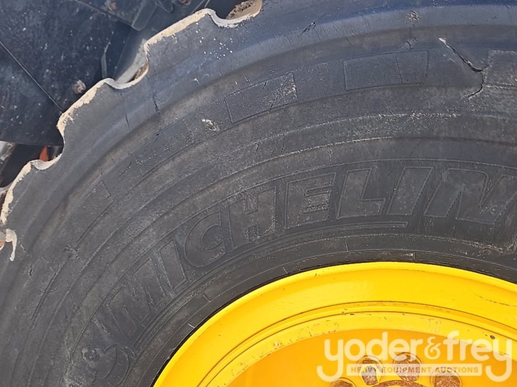 2018-komatsu-wa200-8-image-27