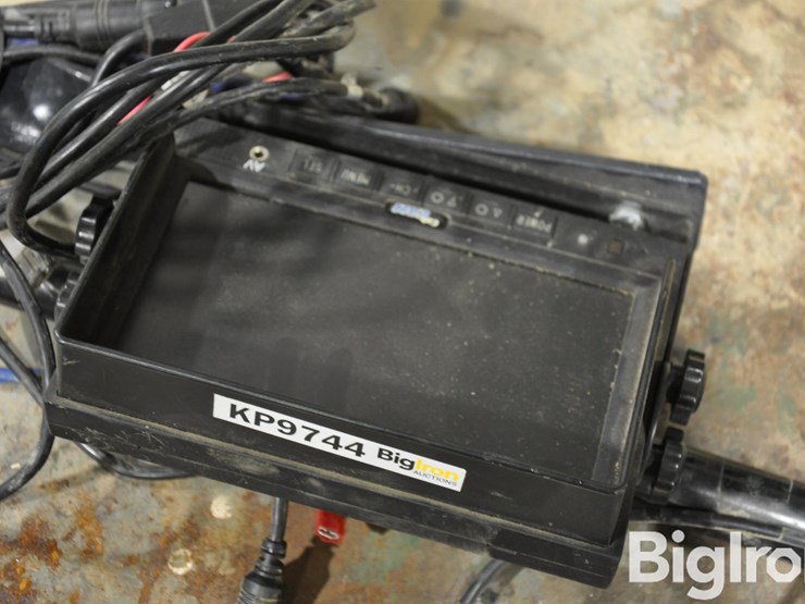 cabcam-camera-&-display-image-2