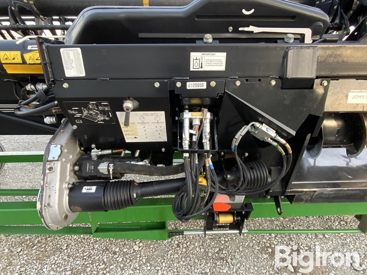 2015-macdon-40'-flex-draper-head-image-19