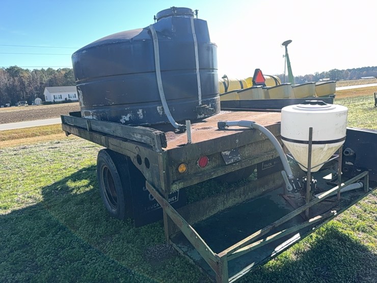 truck-body-with-hydraulic-cylinder,-still-in-place-with-poly-tank,-rinse-tank,-motor,-located-at-107-jernigan-swamp-rd.,-ahoskie,-nc-image-19