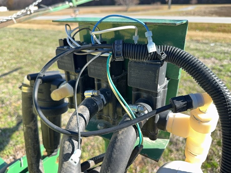 reddick-sprayer-–-looks-like-new,-hy￼-pro-pump,-controller,-must-see!-located-at-107-jernigan-swamp-rd.-in-ahoskie,-north-carolina-image-20