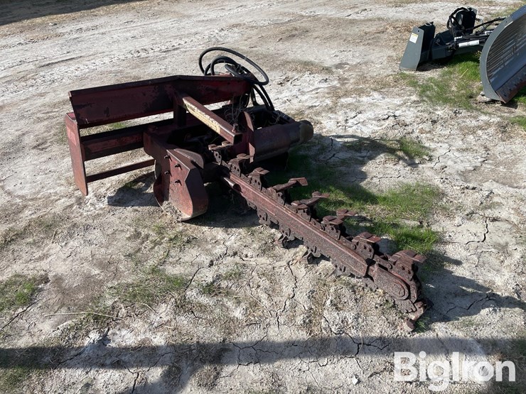 quick-attach-trencher-image-3