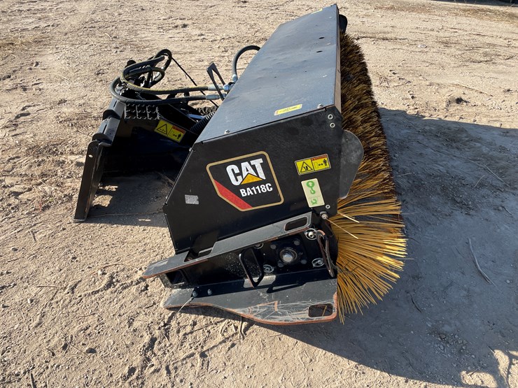 #6328-•-cat-84"-broom-sweeper-(#33177)-image-4