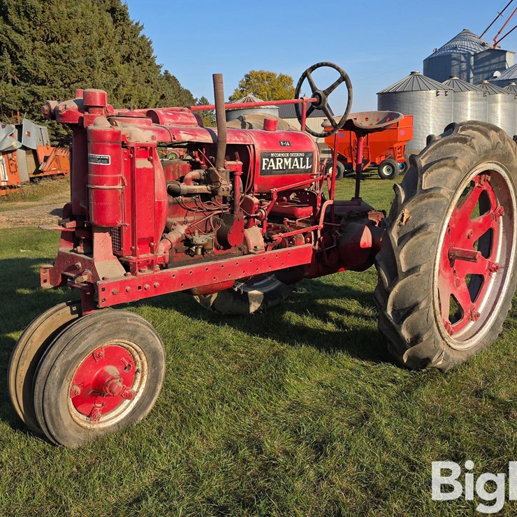 1939 Farmall F-14 2WD Tractor