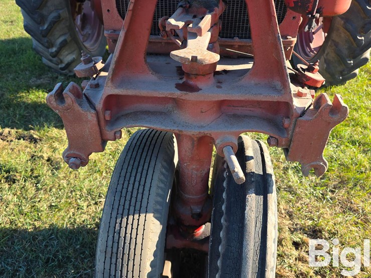 1937-farmall-f-20-2wd-tractor-image-19
