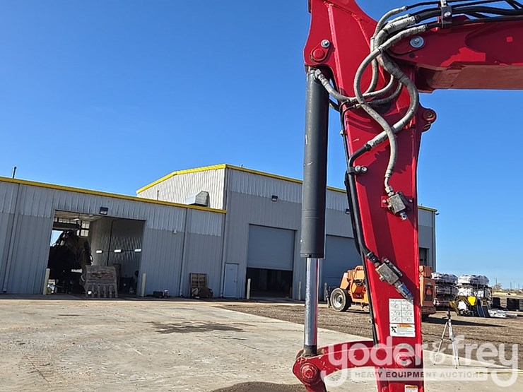 2022-yanmar-vio80-image-34