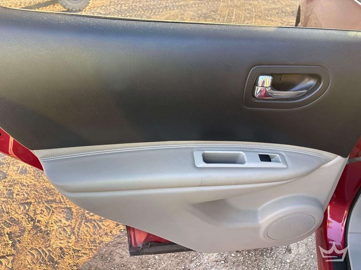 2011-nissan-rogue-image-20