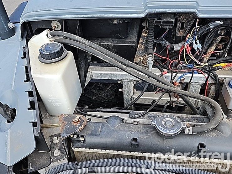 2019-club-car-carryall-1700-image-29