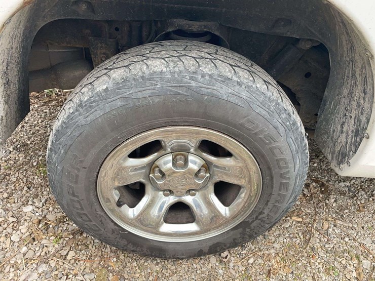 2010-dodge-crew-cab-pickup-image-9