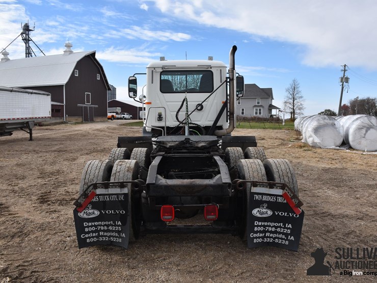 2011-mack-cxu613-t/a-truck-tractor-image-6