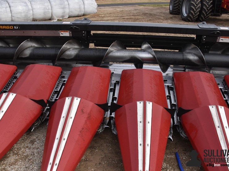 2021-drago-gt-8r30-corn-head-image-17