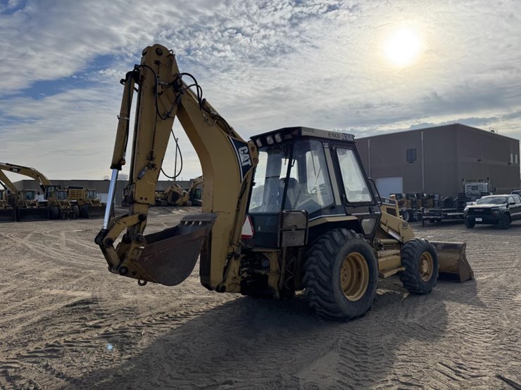 caterpillar-416b-image-5