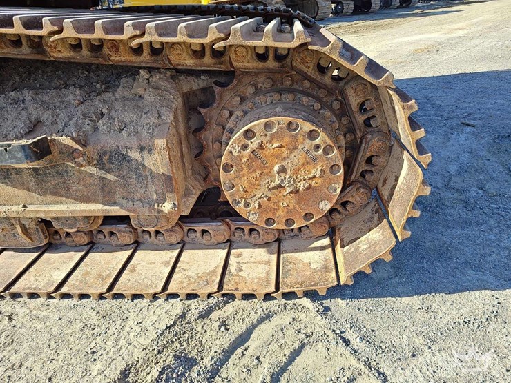 2019-hitachi-zx300-lc-image-39