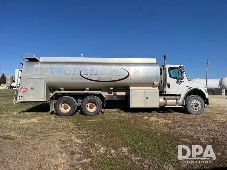 2007-freightliner-petroleum-truck-(jn3391,-unit-2373)-image-6