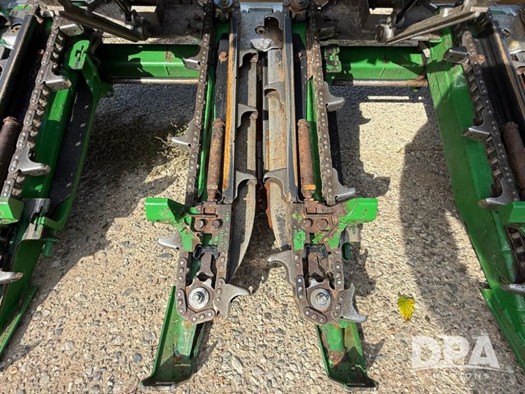 2014-john-deere-616c-image-21