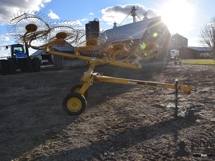 2013-vermeer-vr1022-image-4