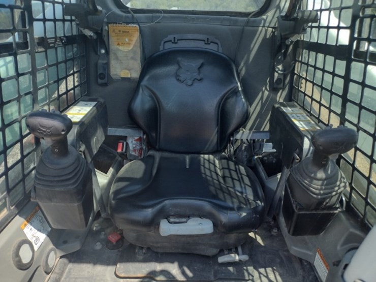 bobcat-t590-image-12
