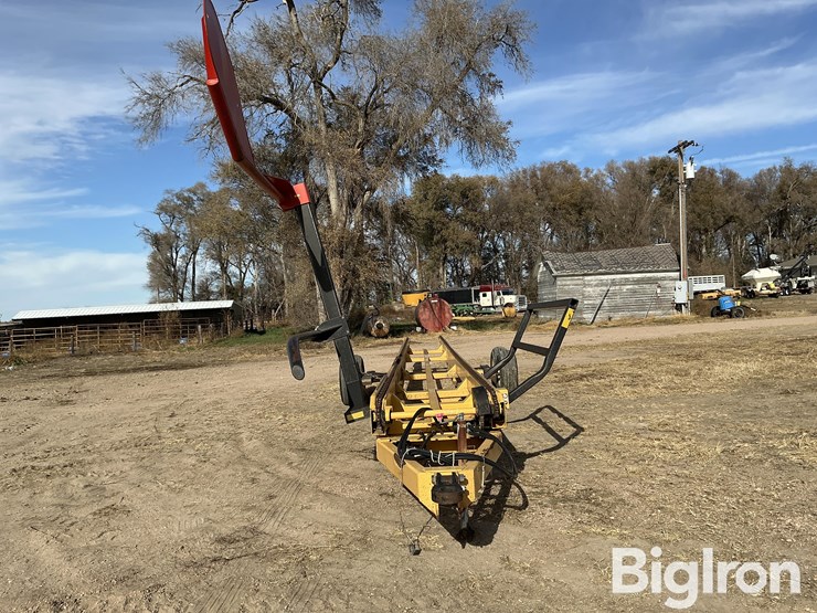 buffalo-bale-retriever-image-2