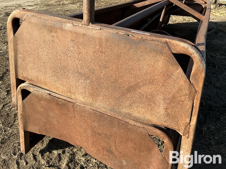 steel-bottomless-feed-bunks-image-9