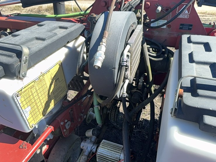 agco-white-8700-image-43