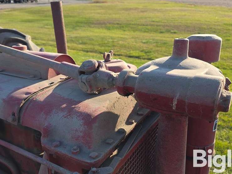 1939-farmall-f-14-2wd-tractor-image-13