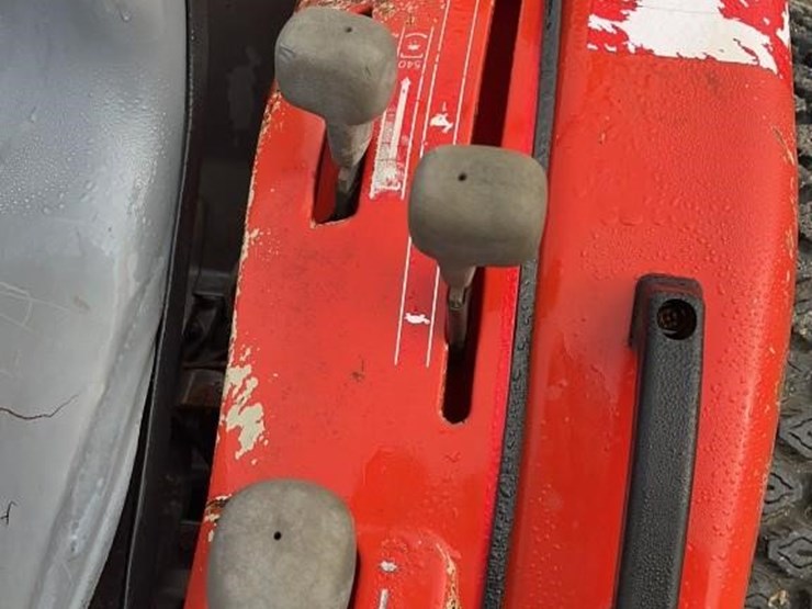 massey-ferguson-1220-image-7