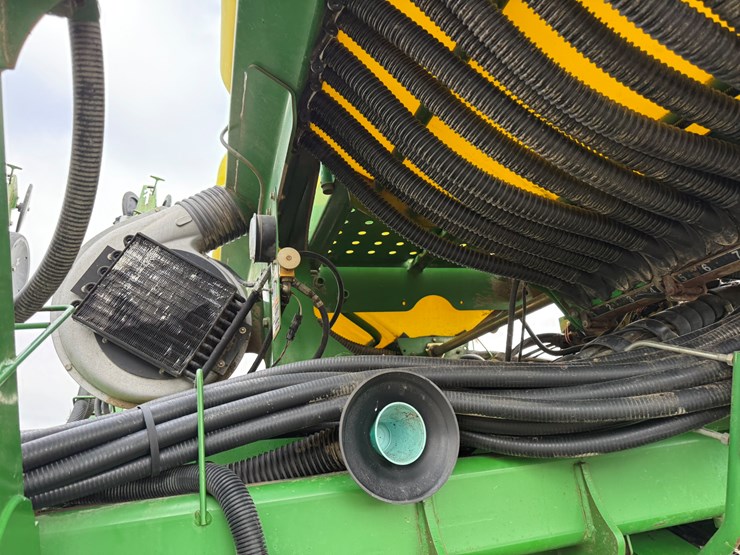 john-deere-1790-image-28