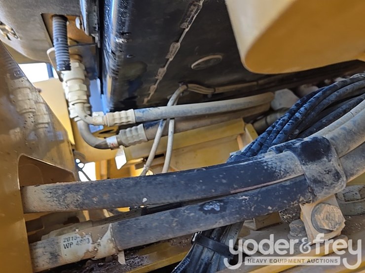 2016-caterpillar-950m-image-78