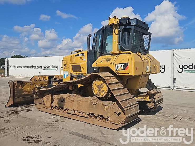2017-caterpillar-d6n-image-4