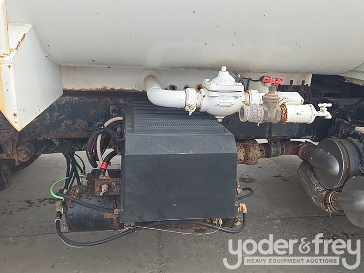 2015-international-4300-sba-image-17