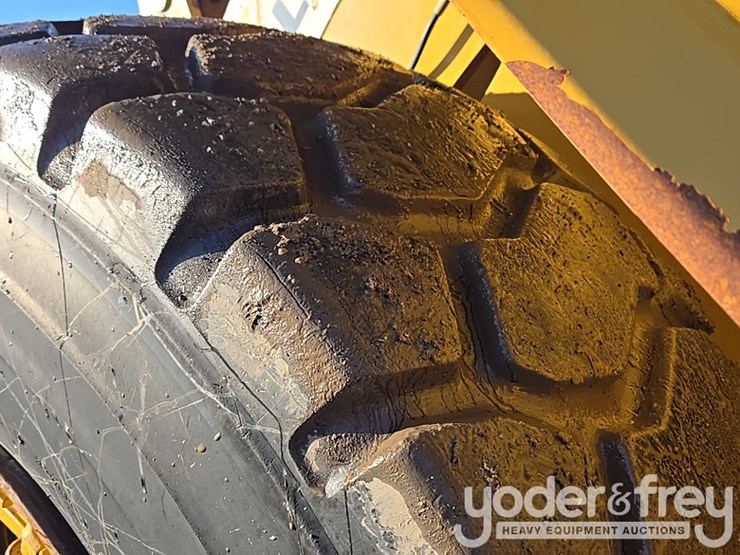 2016-caterpillar-950m-image-16