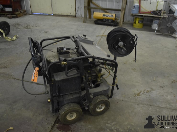 mi-t-m-hot-water-pressure-washer-image-3