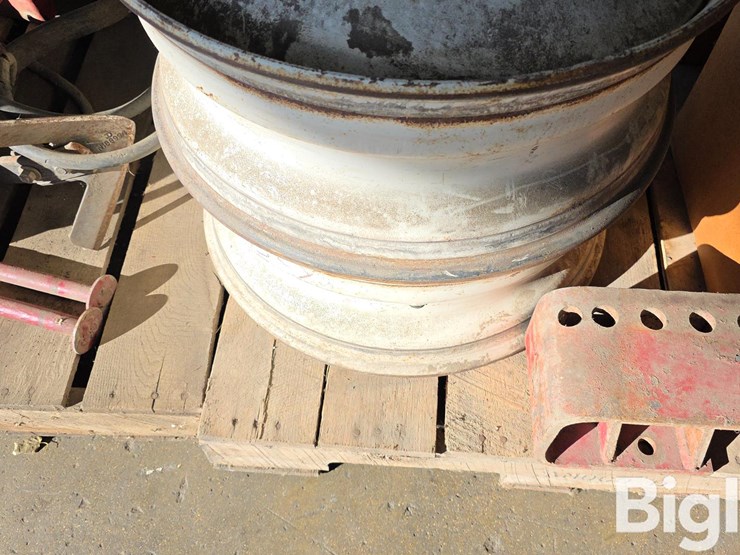 international-tractor-parts-image-11