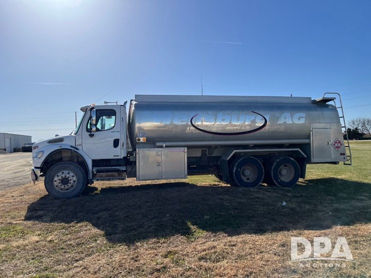 2007-freightliner-petroleum-truck-(jn3391,-unit-2373)-image-12