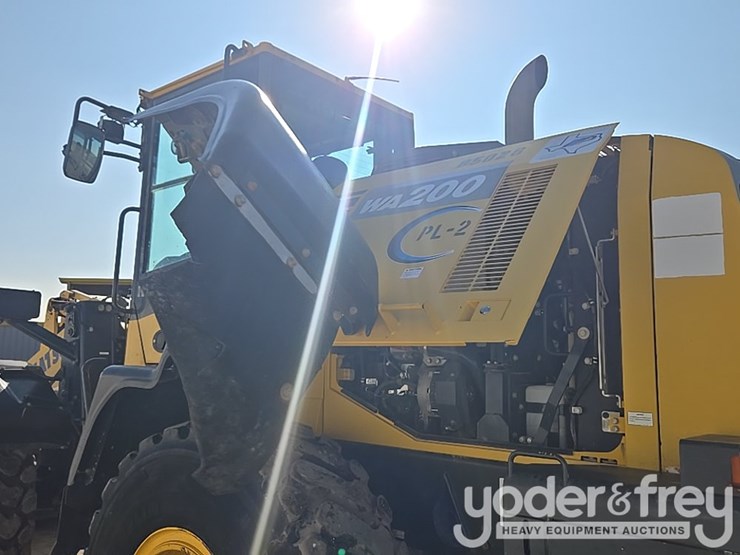 2018-komatsu-wa200-8-image-87