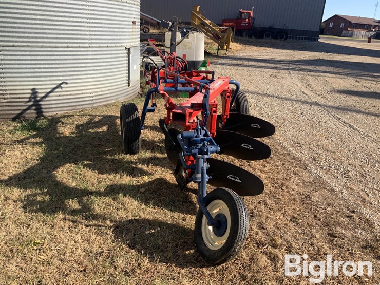 international-70-image-6