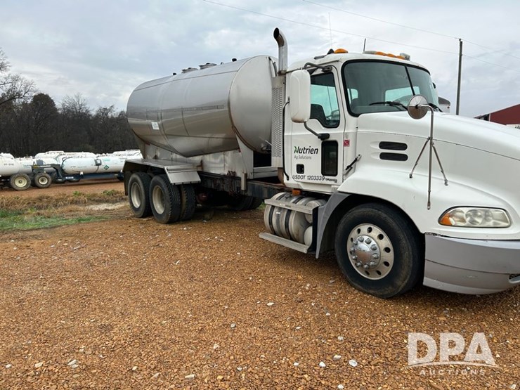 2006-mack-cxn613-vision-liquid-tender-truck-(pz14209,-unit-27926)-image-6