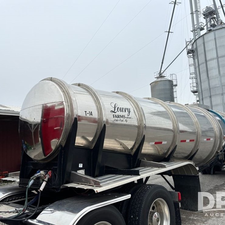 1982 TRAILMOBILE TRAILER