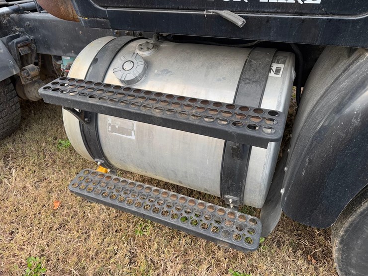 1990-cummins-m11-image-12