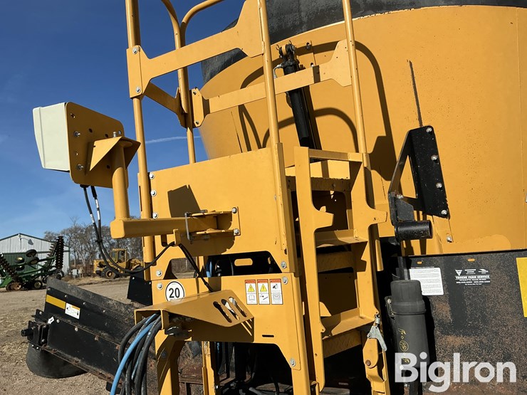 vermeer-vs570-feed-wagon-image-13