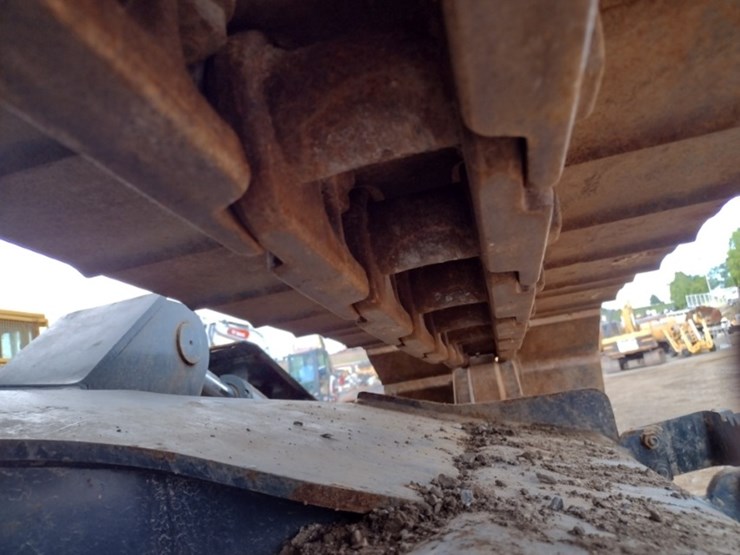 22-hyundai-hx140al-image-52