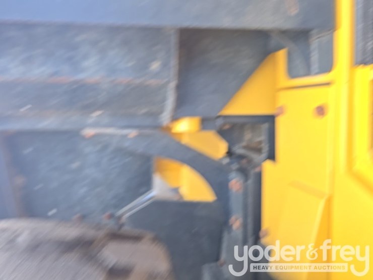 2018-komatsu-wa200-8-image-103